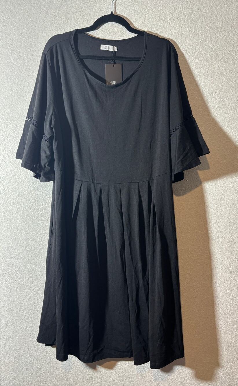 Pinup Fashion NWT Size 26W Black V-Neck Eyelet Short Sleeves Fit & Flare Dress